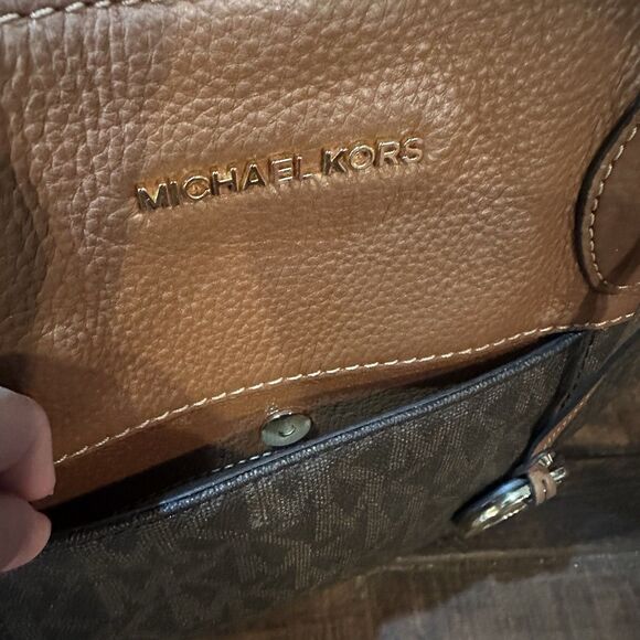 MICHAEL KORS Marina North Drawstring Tote Shoulder Bag Signature - Picture 2 of 13